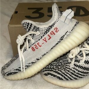 Zebra Yeezy Boost 350 V2